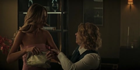 You (2018) S04 E06 Web-DL 480p h264 [Hindi-English]