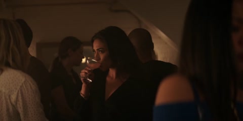 You (2018) S01 E03 Web-DL 720p h264 [Hindi-English]