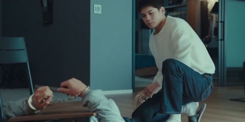 Strong Girl Nam-soon (2023) S01 E06 Web-DL 720p h264 [Hindi-English-Korean]
