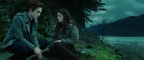 Twilight (2008) BluRay 480p h264 [Hindi-English]