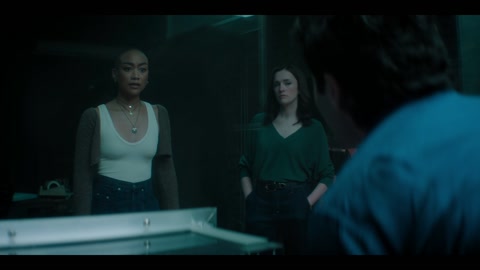 You (2018) S05 E09 Web-DL 1080p h264 [English-Hindi]