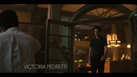 You (2018) S03 E07 Web-DL 1080p h264 [English-Hindi]
