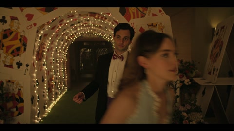 You (2018) S03 E07 Web-DL 1080p h264 [English-Hindi]