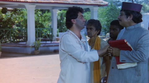 Download Bade Ghar Ki Beti (1989) Web-DL 1080p hevc [Hindi] | Filmy21