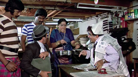 Coolie (1983) Web-DL 720p hevc [Hindi]