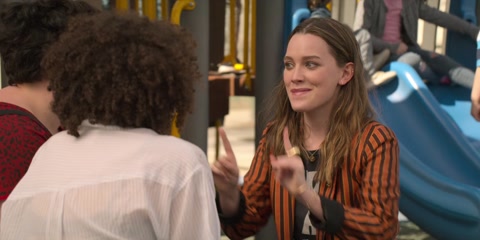 You (2018) S02 E03 Web-DL 720p hevc [Hindi-English]