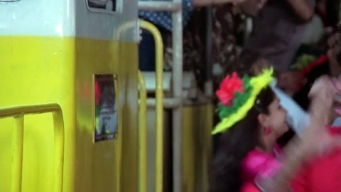 Coolie (1983) Web-DL 1080p h264 [Hindi]