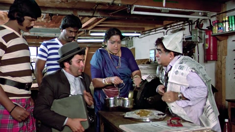 Coolie (1983) Web-DL 1080p h264 [Hindi]