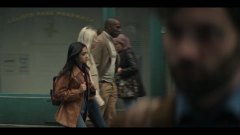 You (2018) S04 E08 Web-DL 1080p h264 [English-Hindi]