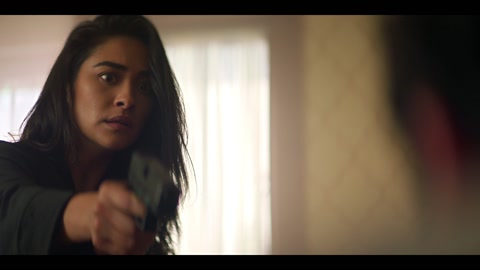 You (2018) S01 E06 Web-DL 1080p h264 [Hindi-English]