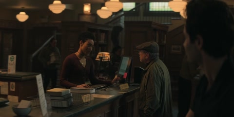 You (2018) S03 E01 Web-DL 720p h264 [Hindi-English]