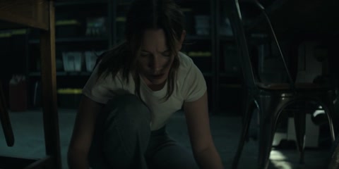 You (2018) S03 E01 Web-DL 720p h264 [Hindi-English]