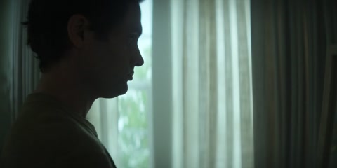 You (2018) S03 E01 Web-DL 720p h264 [Hindi-English]