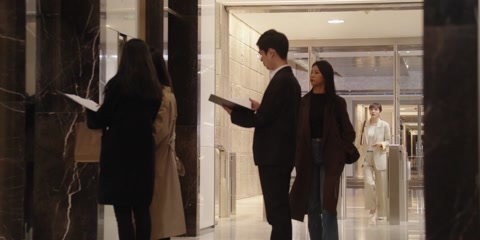 Fake It Till You Make It (2023) S01 E04 Web-DL 1080p h264 [Hindi-Chinese]