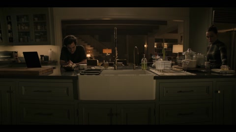 You (2018) S03 E04 Web-DL 1080p h264 [English-Hindi]