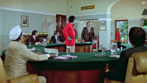 Download Coolie (1983) Web-DL 720p h264 [Hindi] | Filmy21