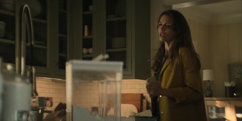 You (2018) S03 E07 Web-DL 480p h264 [Hindi-English]