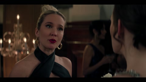 You (2018) S05 E01 Web-DL 1080p hevc [English-Hindi]