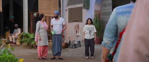 Mere Husband Ki Biwi (2025) Web-DL 720p hevc [Hindi]