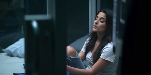 You (2018) S02 E08 Web-DL 1080p h264 [Hindi-English]