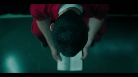 You (2018) S05 E10 Web-DL 1080p h264 [English-Hindi]