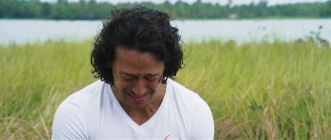 Baaghi (2016) BluRay 1080p h264 [Hindi]