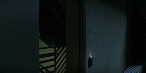 You (2018) S03 E09 Web-DL 480p h264 [Hindi-English]