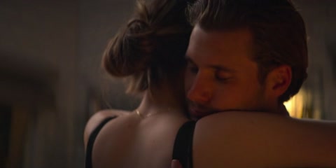 You (2018) S02 E07 Web-DL 480p h264 [Hindi-English]