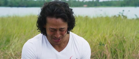 Baaghi (2016) BluRay 720p hevc [Hindi]