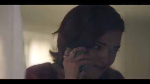 You (2018) S05 E06 Web-DL 1080p hevc [English-Hindi]