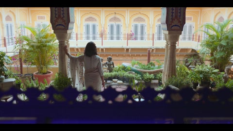 The Royals (2025) S01 E01 Web-DL 1080p h264 [Hindi]
