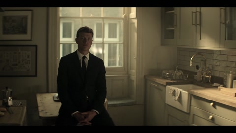 You (2018) S04 E09 Web-DL 1080p h264 [English-Hindi]