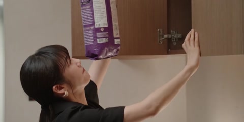 Fake It Till You Make It (2023) S01 E02 Web-DL 720p h264 [Hindi-Chinese]