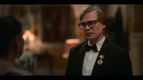 The Royals (2025) S01 E08 Web-DL 1080p h264 [Hindi]