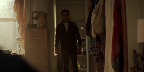You (2018) S01 E01 Web-DL 720p h264 [Hindi-English]