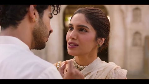 The Royals (2025) Season 1 Completed Web-DL 720p h264 [Hindi]