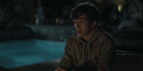You (2018) S03 E08 Web-DL 480p h264 [Hindi-English]