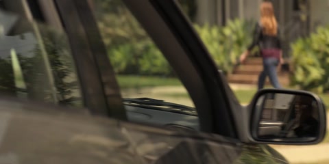 You (2018) S02 E06 Web-DL 720p hevc [Hindi-English]