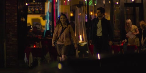 You (2018) S02 E01 Web-DL 720p hevc [Hindi-English]