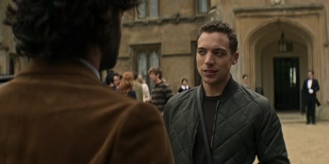 You (2018) S04 E04 Web-DL 480p h264 [Hindi-English]