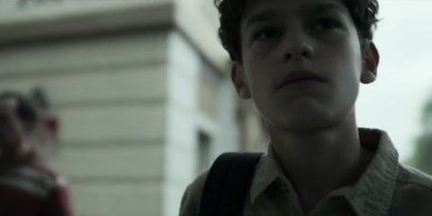 You (2018) S03 E10 Web-DL 480p h264 [Hindi-English]