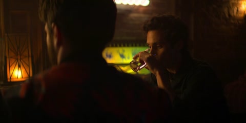 You (2018) S02 E08 Web-DL 720p hevc [Hindi-English]