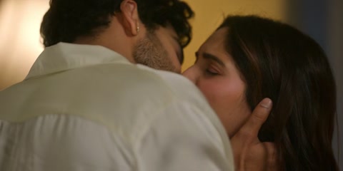 The Royals (2025) S01 E05 Web-DL 720p hevc [Hindi]