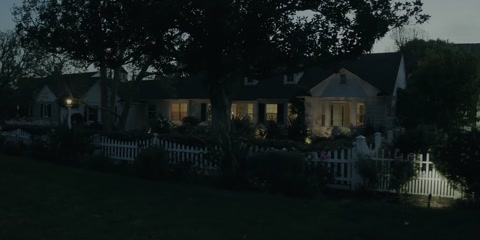 You (2018) S03 E10 Web-DL 720p h264 [Hindi-English]