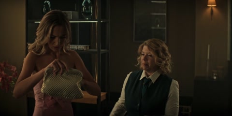 You (2018) S04 E06 Web-DL 720p h264 [Hindi-English]