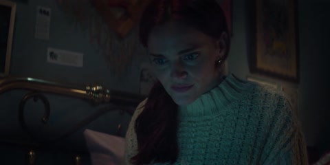 You (2018) S05 E06 Web-DL 1080p h264 [Hindi-English]
