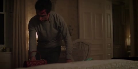 You (2018) S01 E06 Web-DL 480p h264 [Hindi-English]