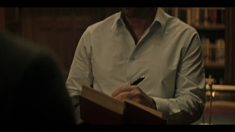 You (2018) S04 E07 Web-DL 1080p hevc [Hindi-English]