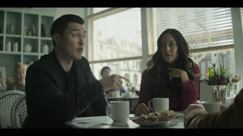 You (2018) S03 E10 Web-DL 1080p h264 [English-Hindi]