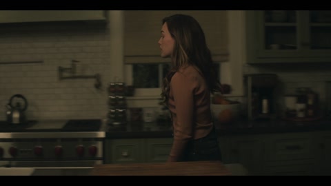 You (2018) S03 E10 Web-DL 1080p h264 [English-Hindi]